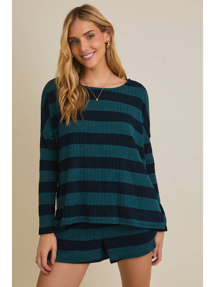 GILLI - Wholesale Blouse - Women's - LONG SLEEVE ROUND NECK STRIPE TOP2