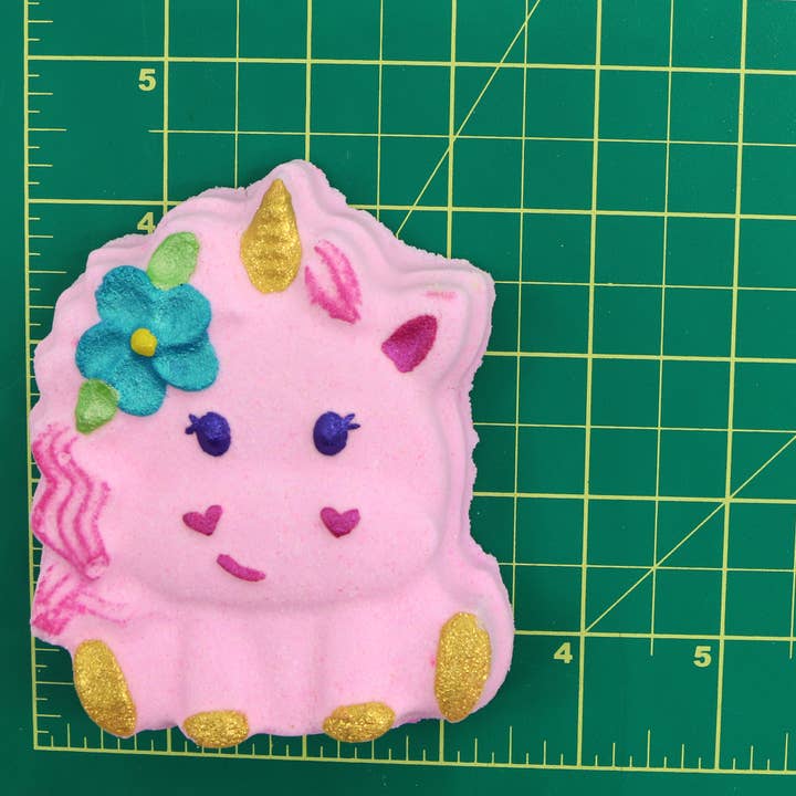 The Bomb Bar - Wholesale Bath Bomb/Fizz - Unicorn with Flower1