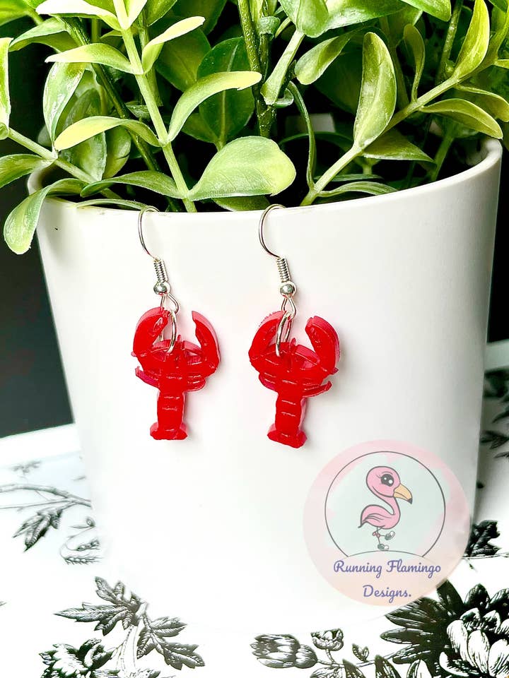 Boucles d'oreilles homard pour la vente par Running Flamingo Designs