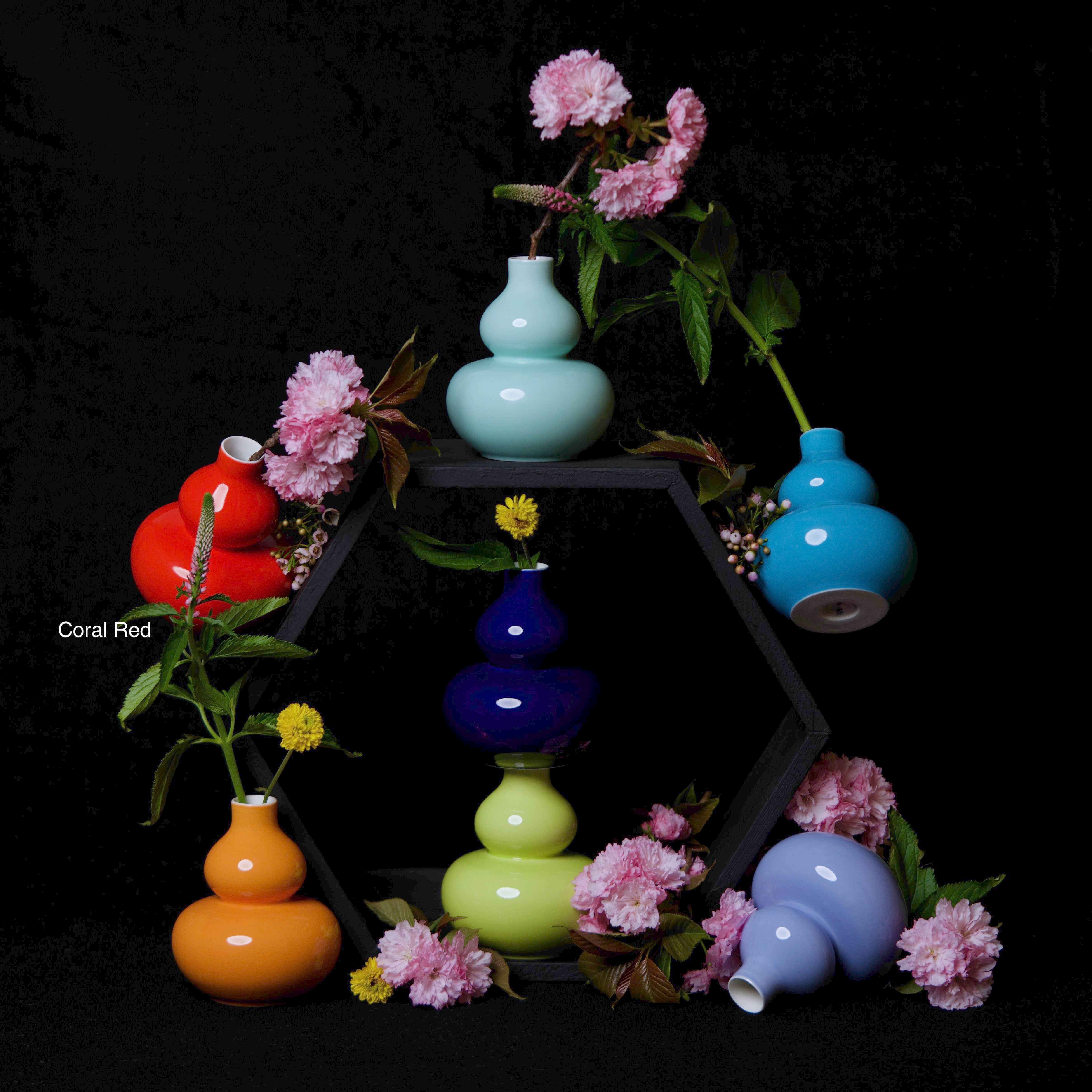 Middle Kingdom - Wholesale Vase - Glossy Porcelain Mini Gourd Vase5