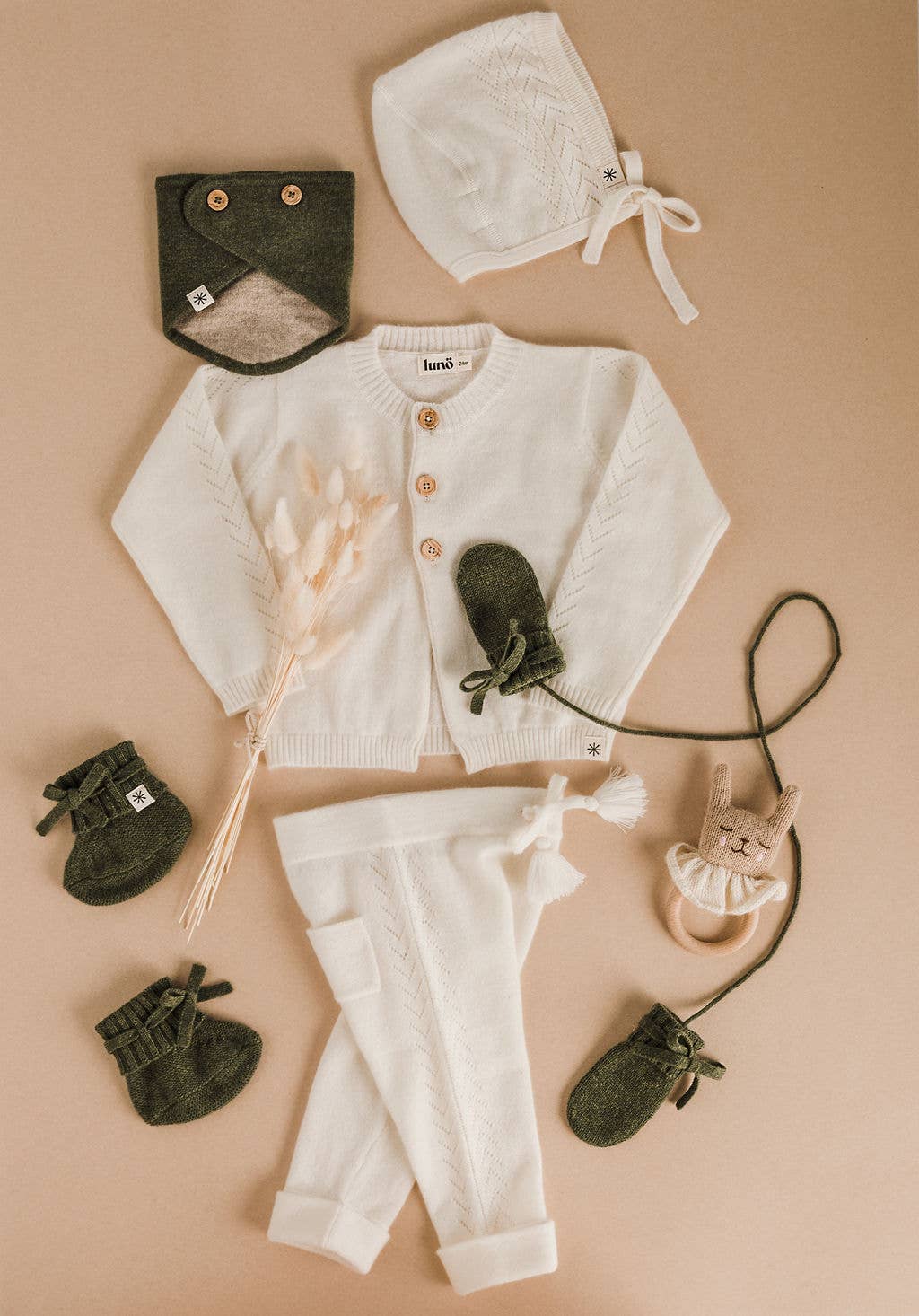 Lunö Tricot - Wholesale Newborn/Knit Hat - Baby - Cashmere Baby Hat - Penelope White1