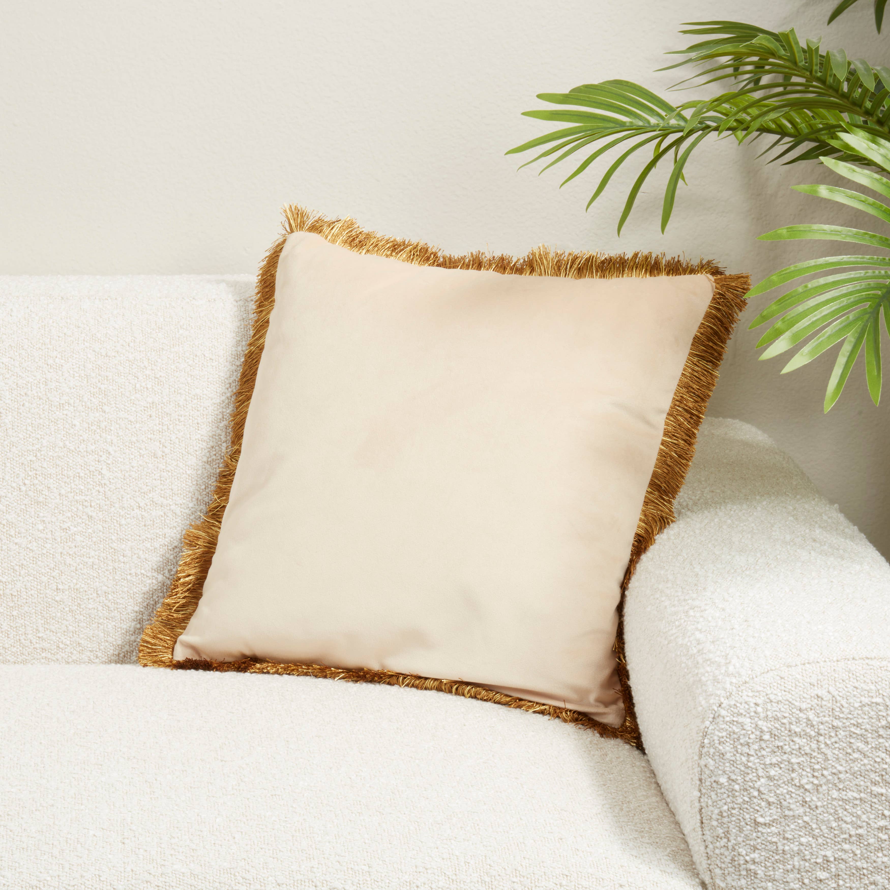 Saro Lifestyle - Wholesale Throw/Decorative Pillow - Velvet Fringe Throw Pillow2