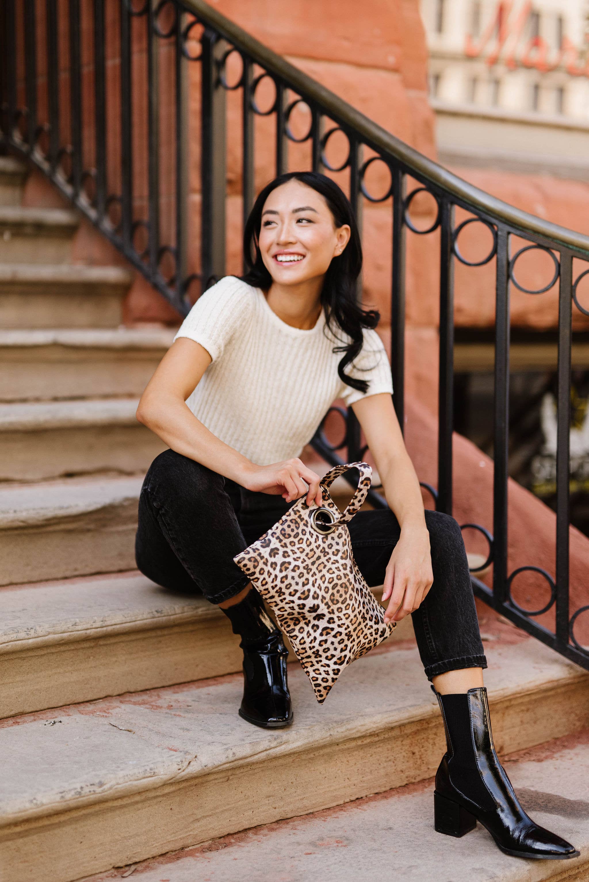 modern and chic - Wholesale Clutch Bag - Women's - Alexa Oversized Travel Clutch2