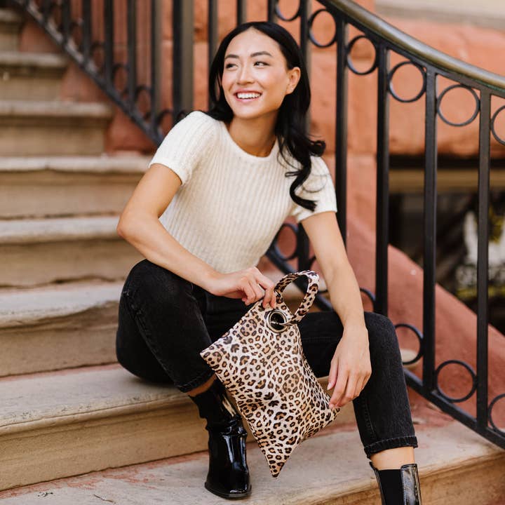 modern and chic - Wholesale Clutch Bag - Women's - Alexa Oversized Travel Clutch2