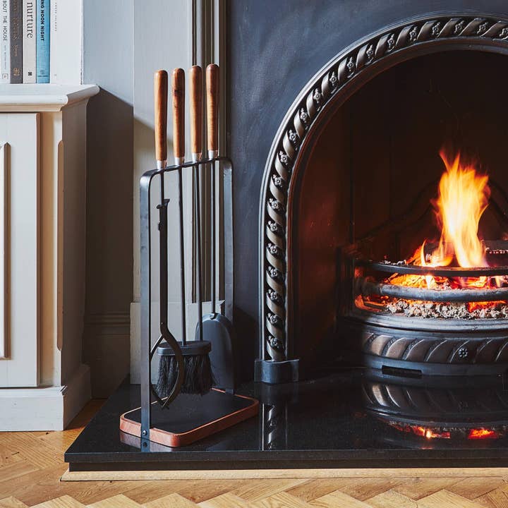 Juego de accesorios cuadrados con mango de madera para chimenea, 73 cm de alto, 24 cm de ancho para venta al por mayor de Ivyline International