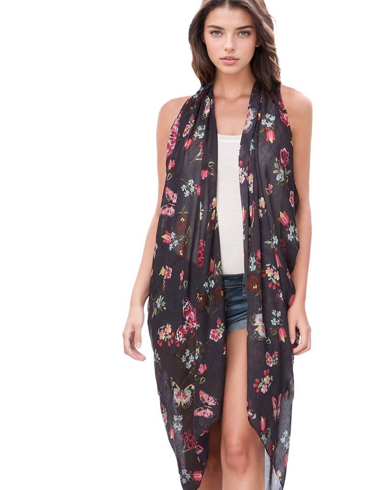 Free Spirit Vest in Nachtbloemenprint in Marineblauw voor wholesale door Subtle Luxury