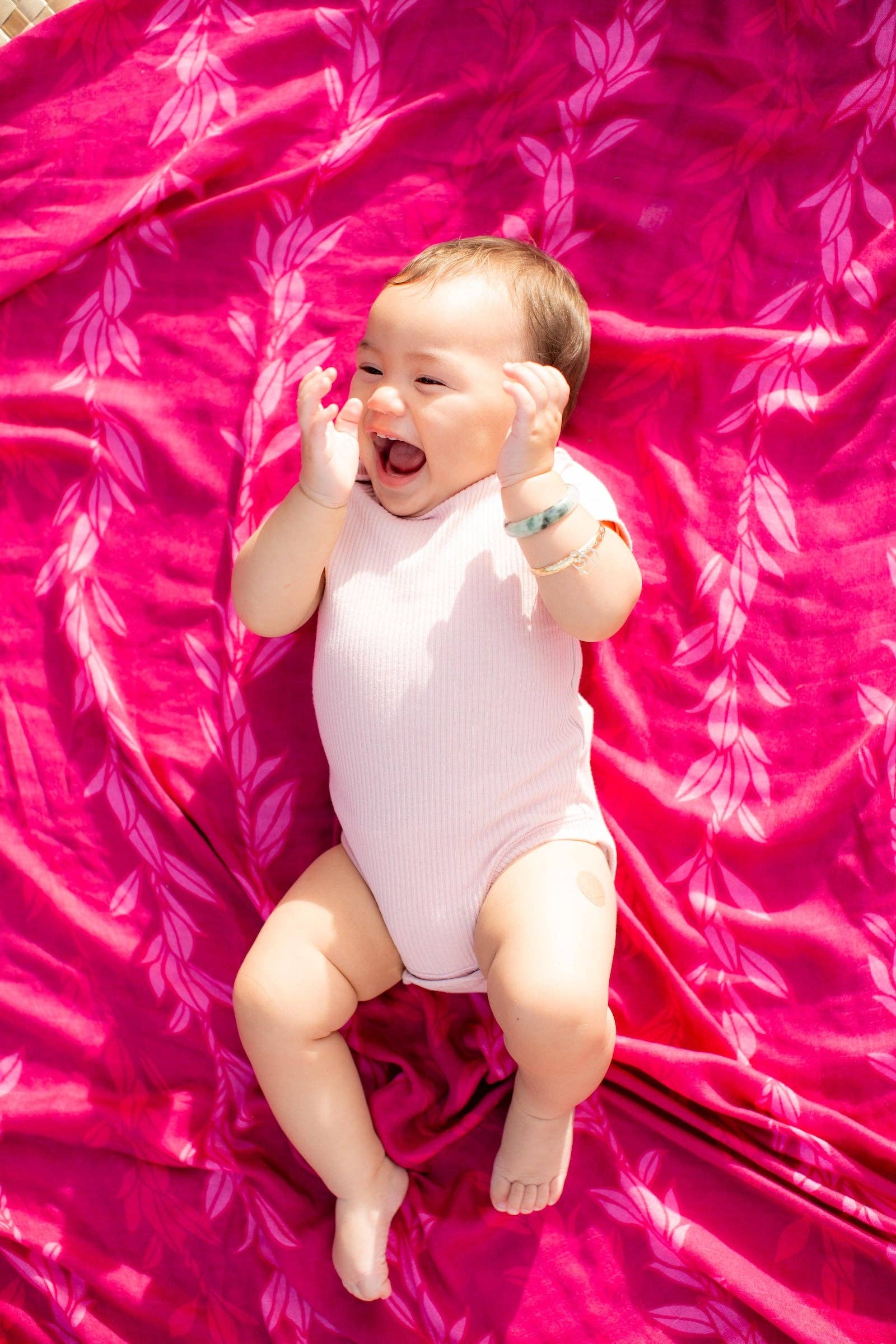 The Keiki Dept - Wholesale Swaddle - Baby - Pink Maile Strands Kapa Moe - Hawaiian Bamboo Swaddle3