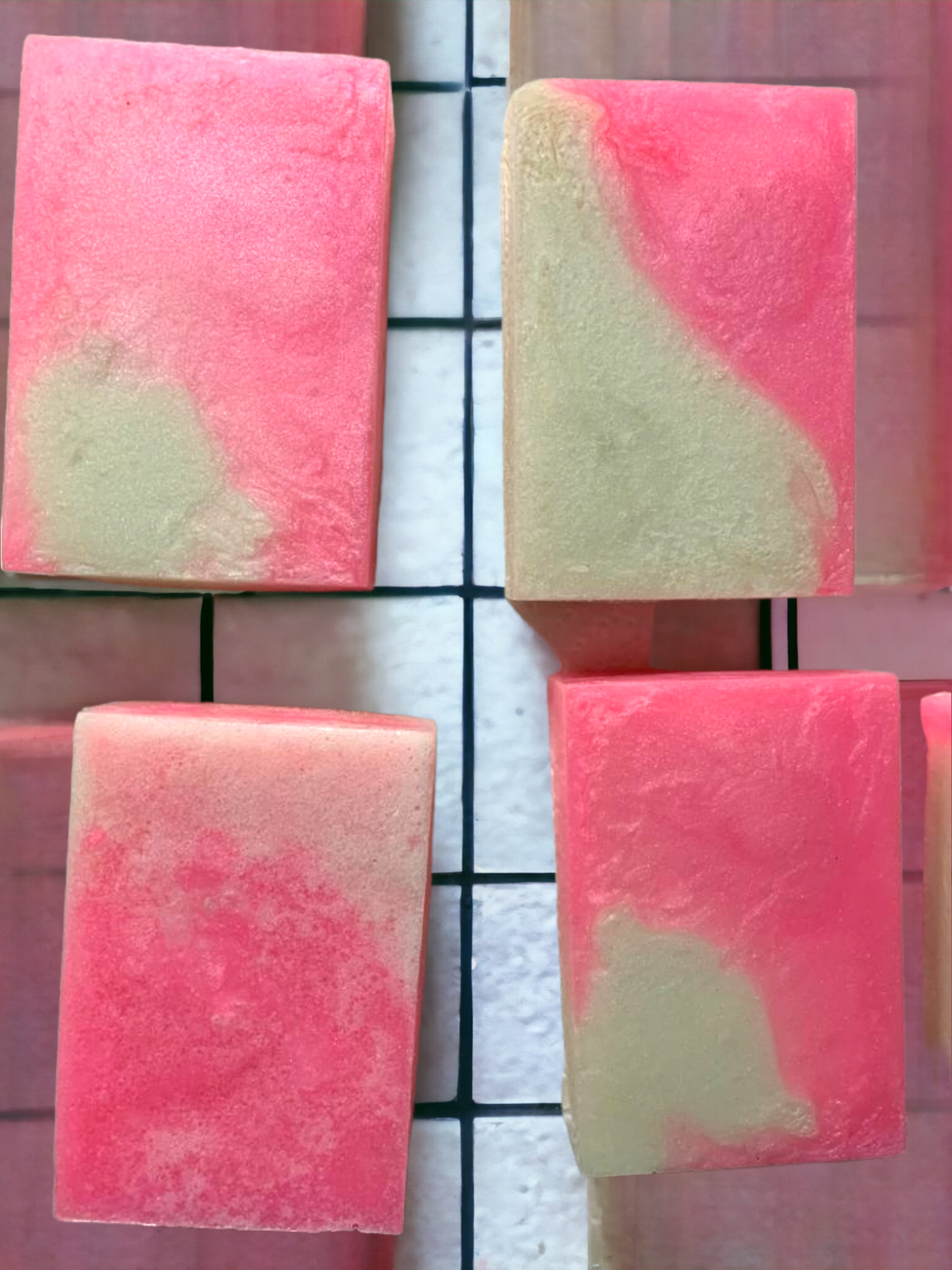 Chabinehairstore - Wholesale Bar Soap - Strawberry 🍓 and vanilla moisturizing face and body soap2