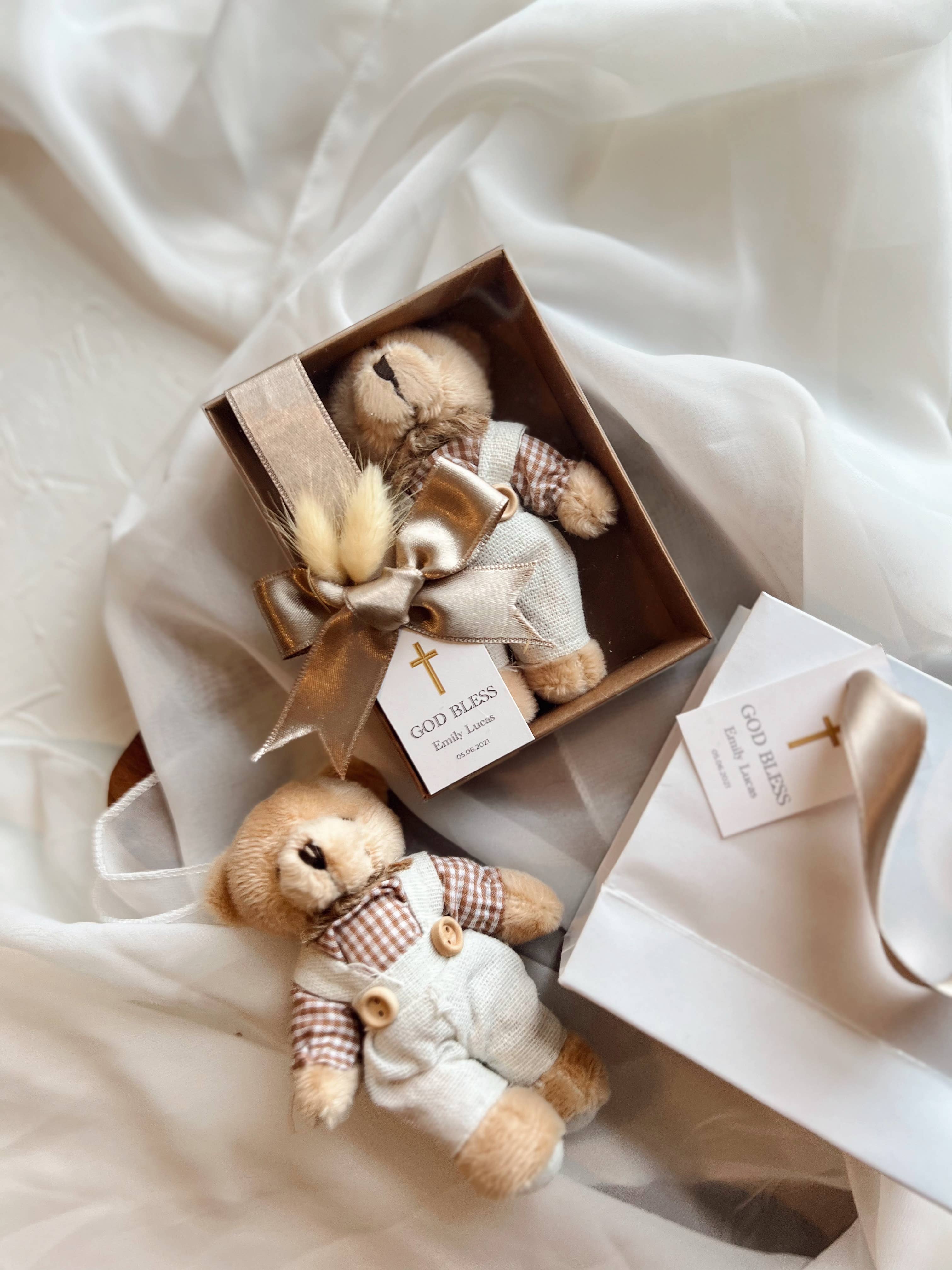 Uniq Favors – Engroshandel Nøglering - Dame – Teddy-nøglering som gave, babyshowergave med personlig navn - We Can Bearly8