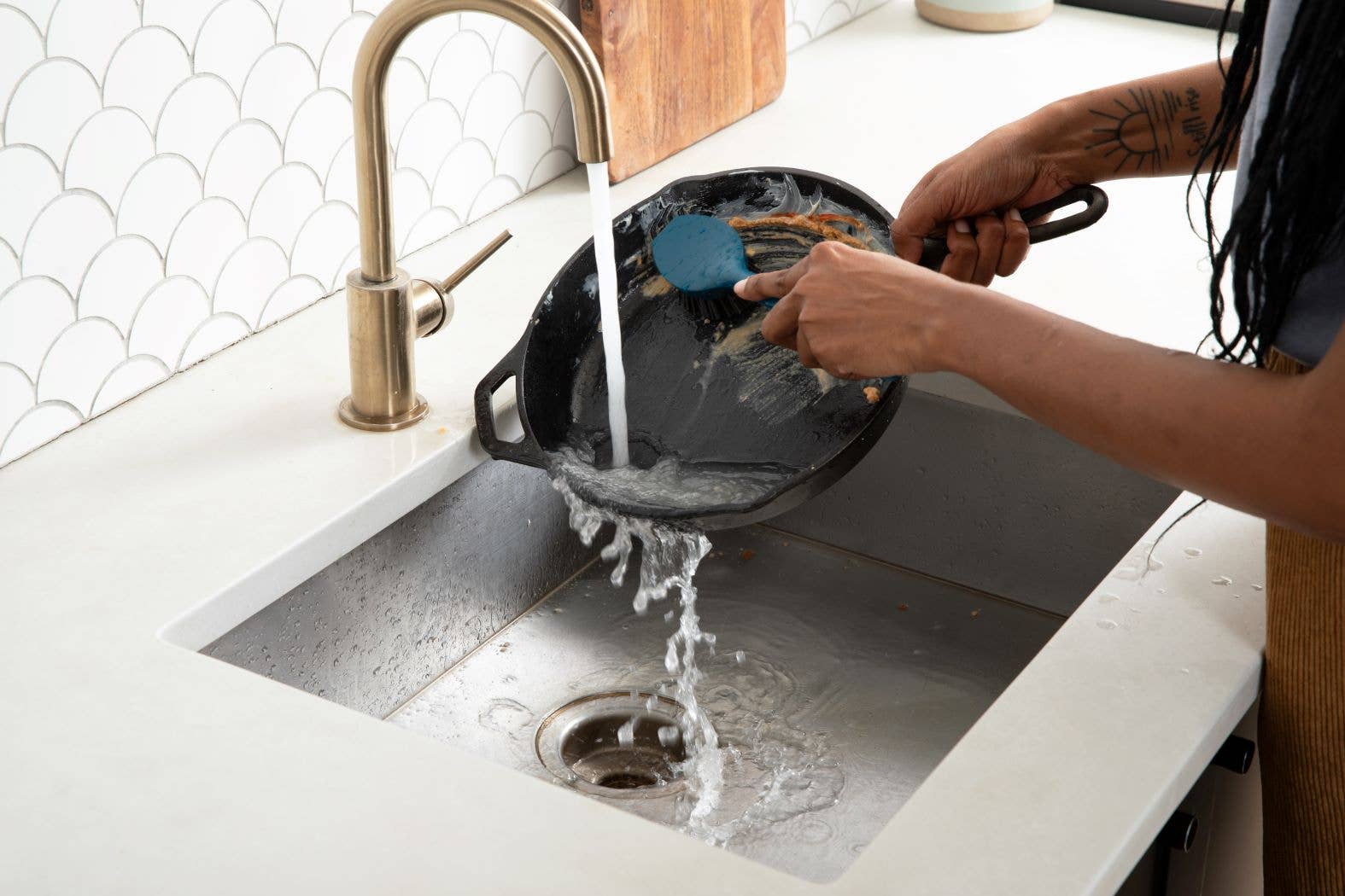 Full Circle Home - Wholesale Cleaning Brush - Clean Ocean - Heavy-Duty Dish Brush1