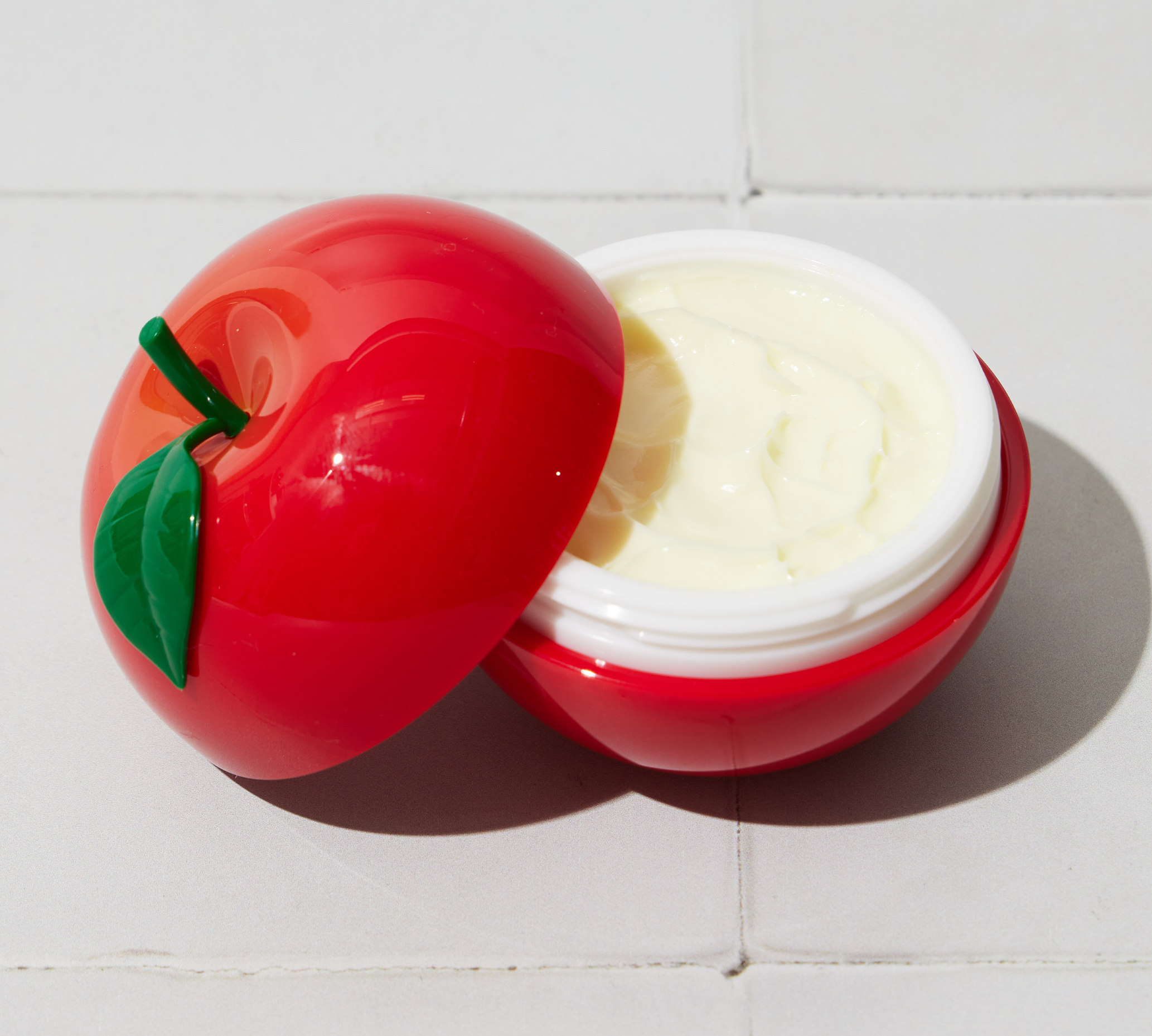 TONYMOLY - Vente Crèmes/lotions pour les mains - Crème pour les mains à la pomme rouge1