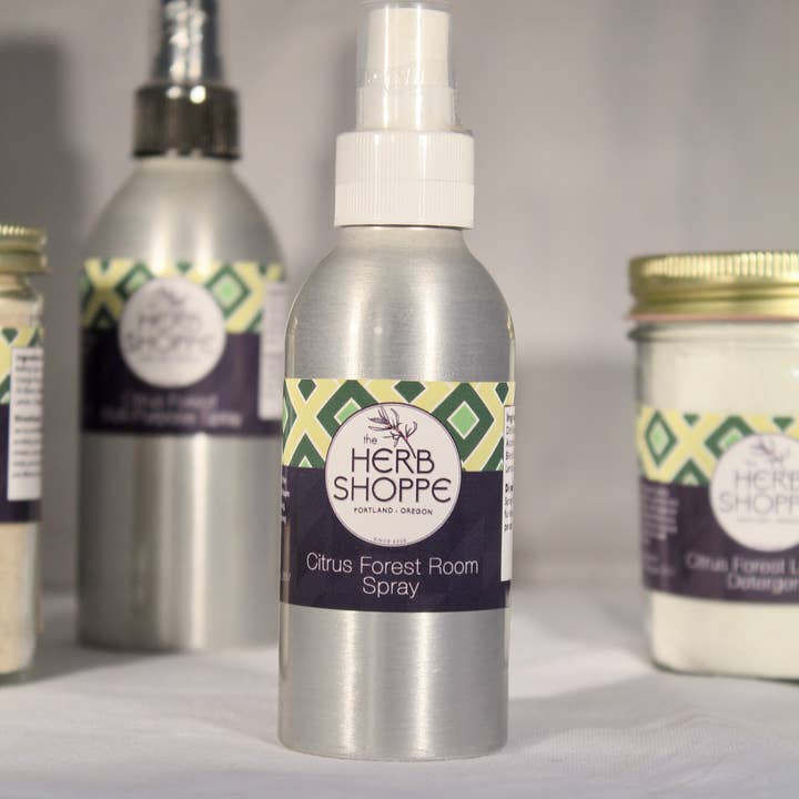 Ligne de nettoyage par pulvérisation Citrus Forest pour la vente par The Herb Shoppe