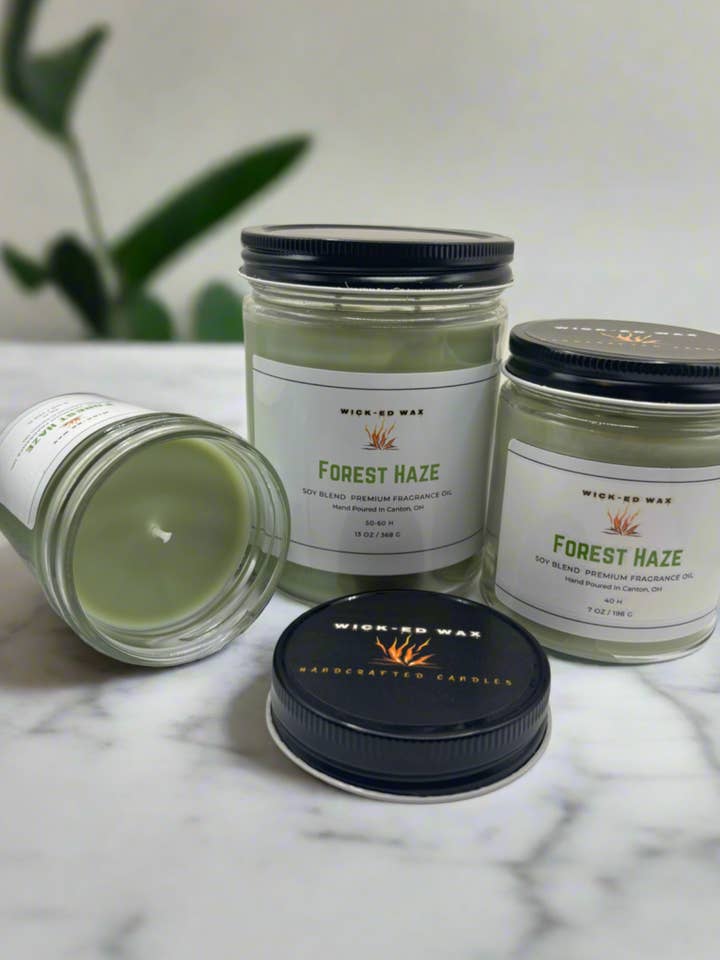 Forrest Haze - Duftkerze aus Soja-Mischung mit knisterndem Birkenaroma für den Großhandel von Wick-ed Wax Candles