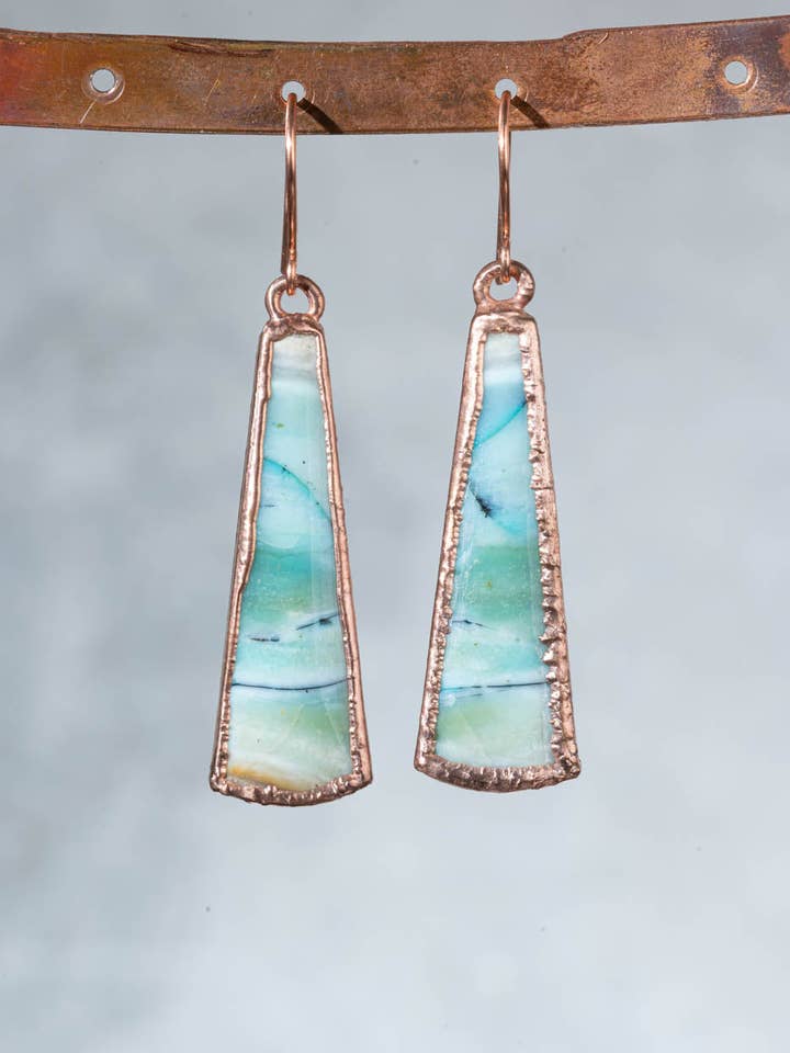 Boucles d'oreilles en pierre de plage pour la vente par Silver Coast Designs