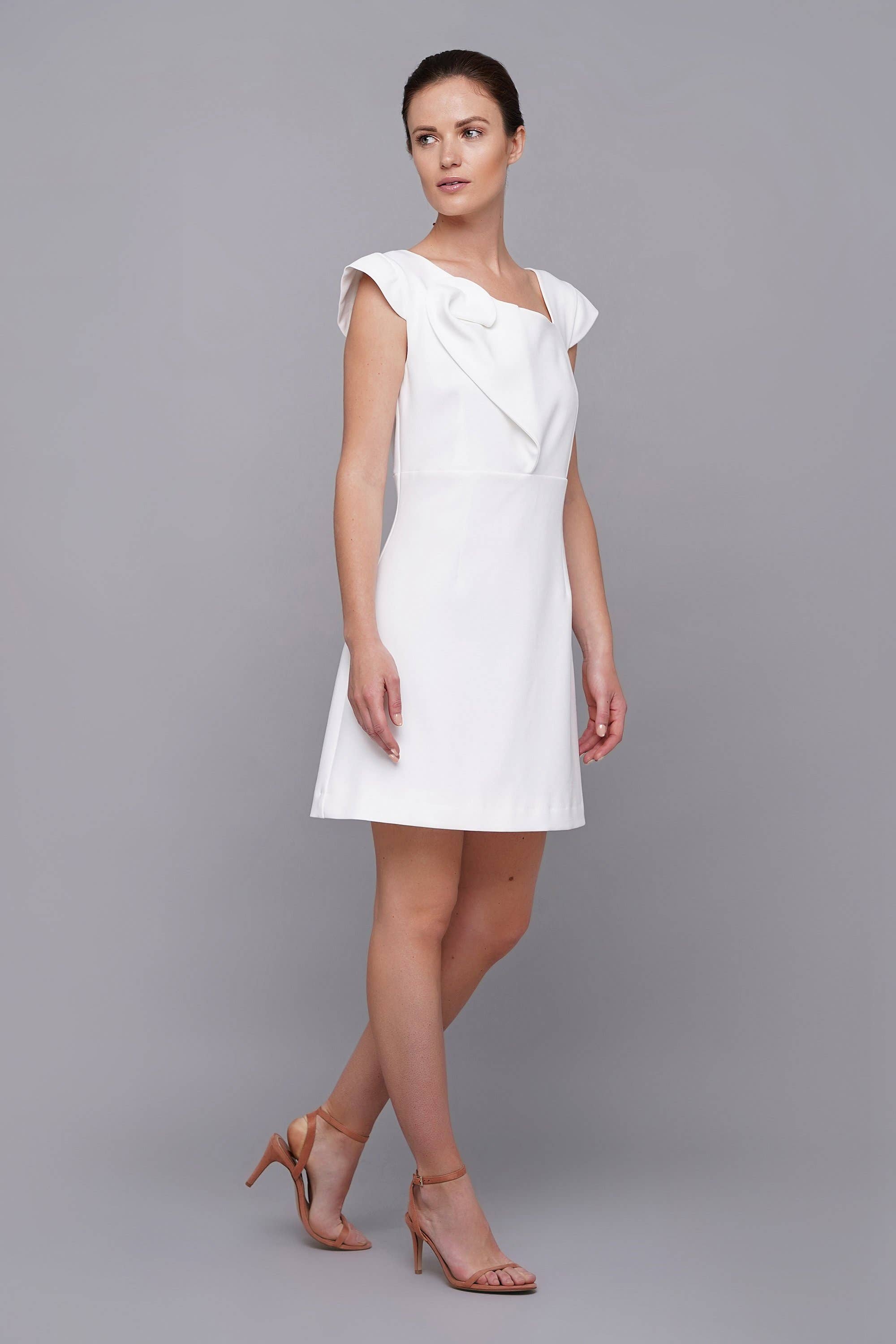 TAVROVSKA - Vendita all'ingrosso Vestito - Donna - Abito da cocktail bianco asimmetrico2