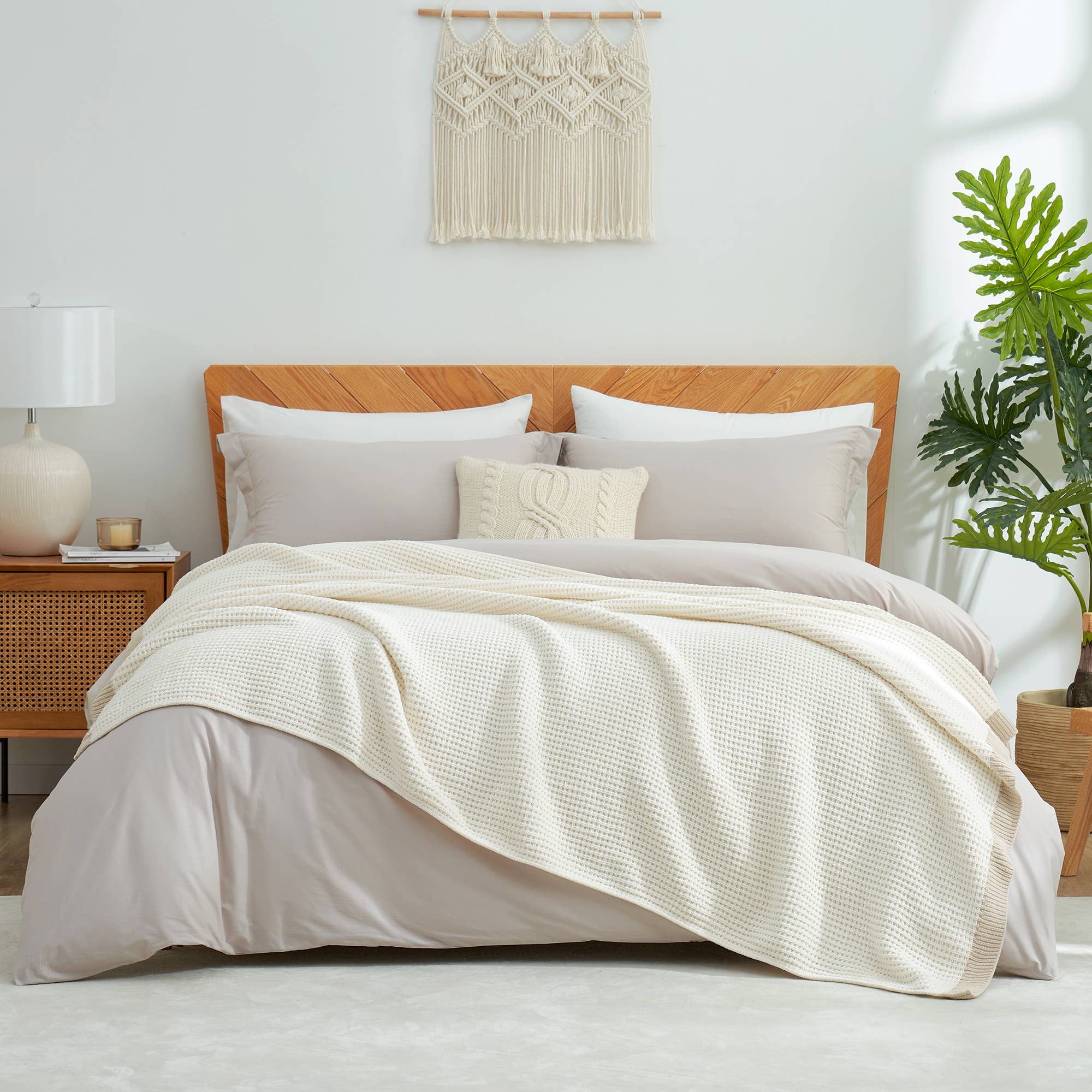 DreamValley - Wholesale Throw Blanket - AH Reversible Chenille Waffle Knit Throw Blanket9