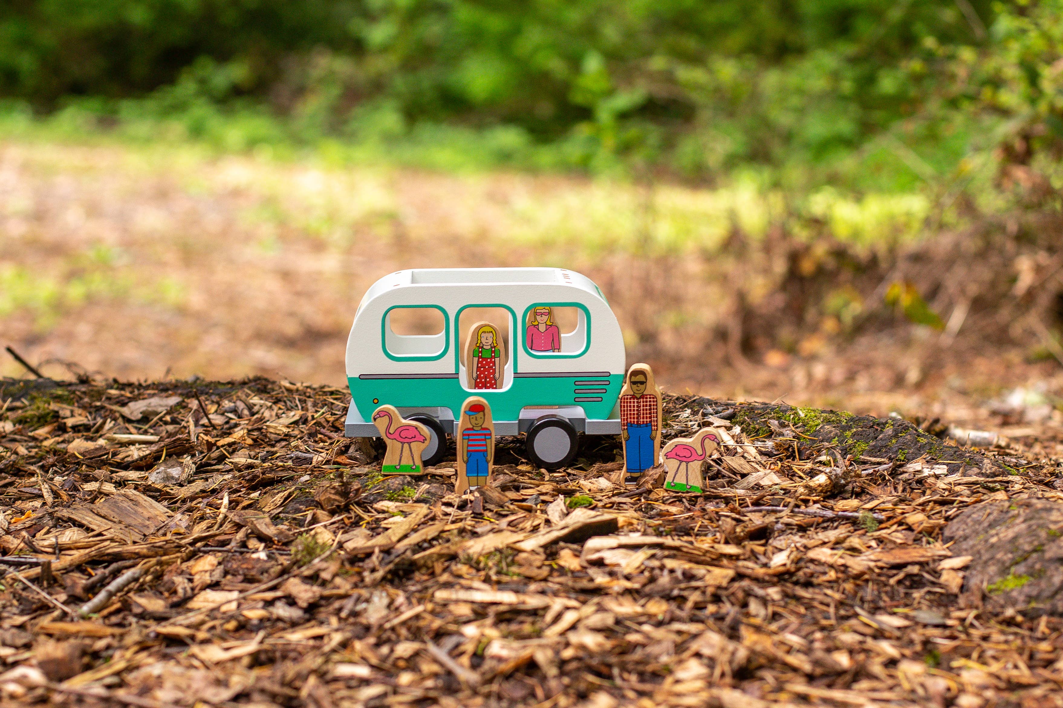 Jack Rabbit Creations - Vente Jouet en bois – enfant - Fourgonnette magnétique Glamper Camper7