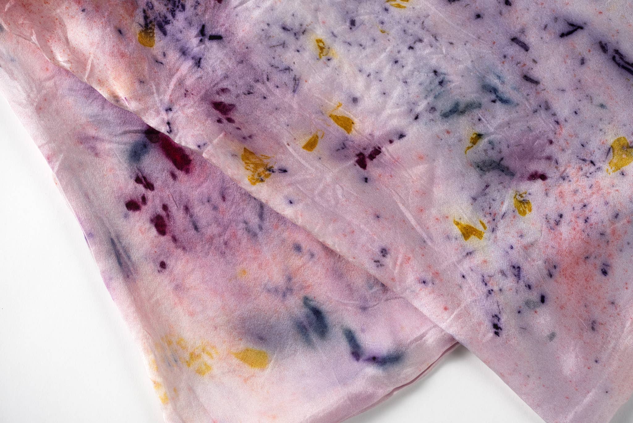 DYE KWEEN - Wholesale Bedding Pillowcase/Sham - Abstract Botanically Dyed Silk Pillowcase6