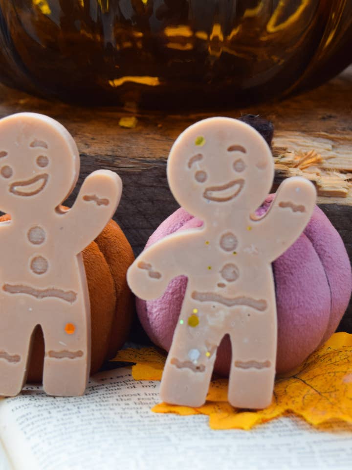 Gingerbread Man - Large Wax Melt for wholesale by Firefly Handmade Creations ltd