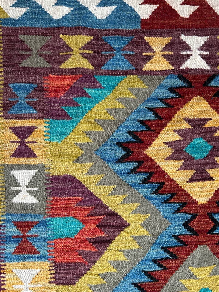 Kilim 4'x6' Rug for wholesale by Turkmen Handicrafts