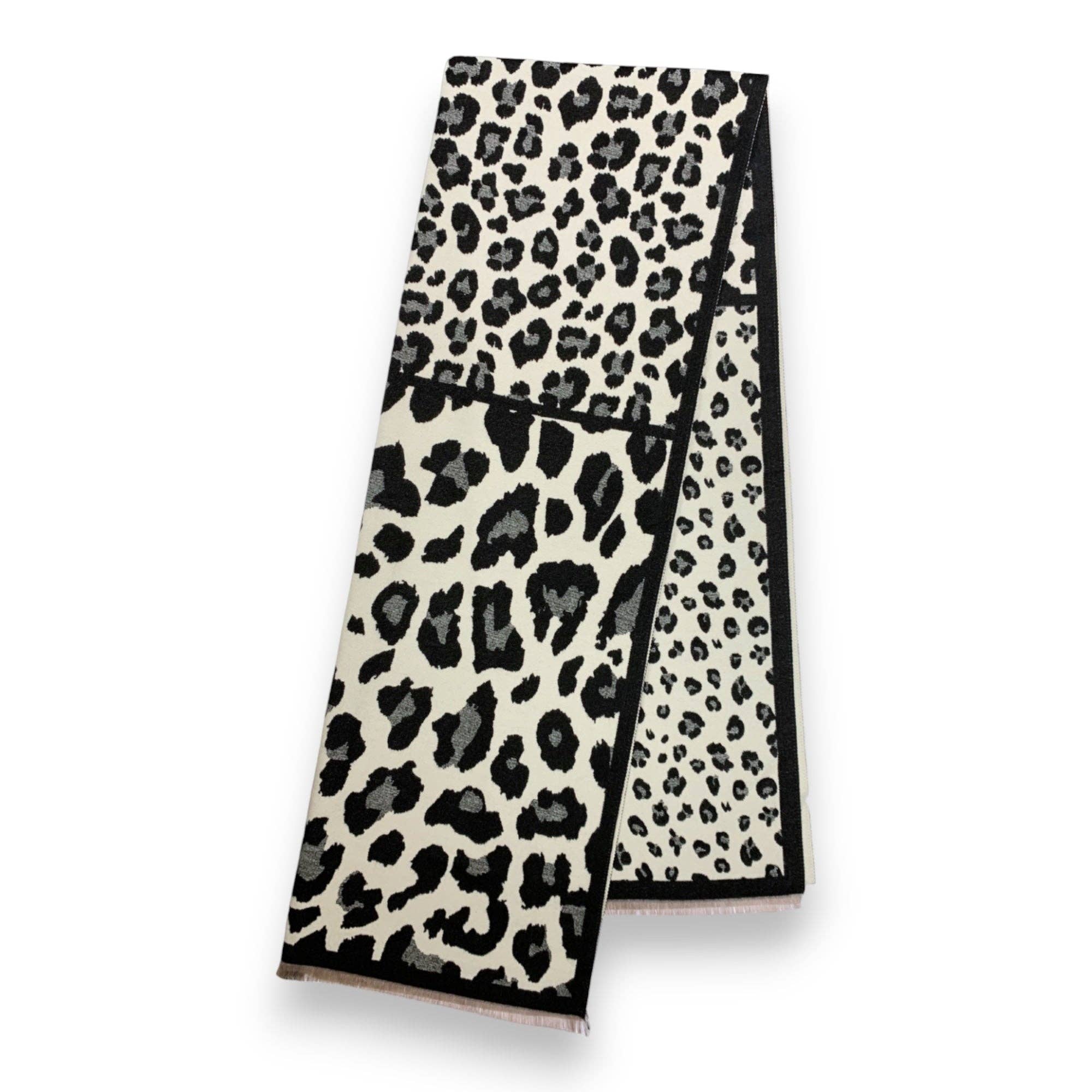 Lili Scarves (US Duty Free) – wholesale Scarf – Women's – Leopard Print Cashmere Blend Winter Scarf5