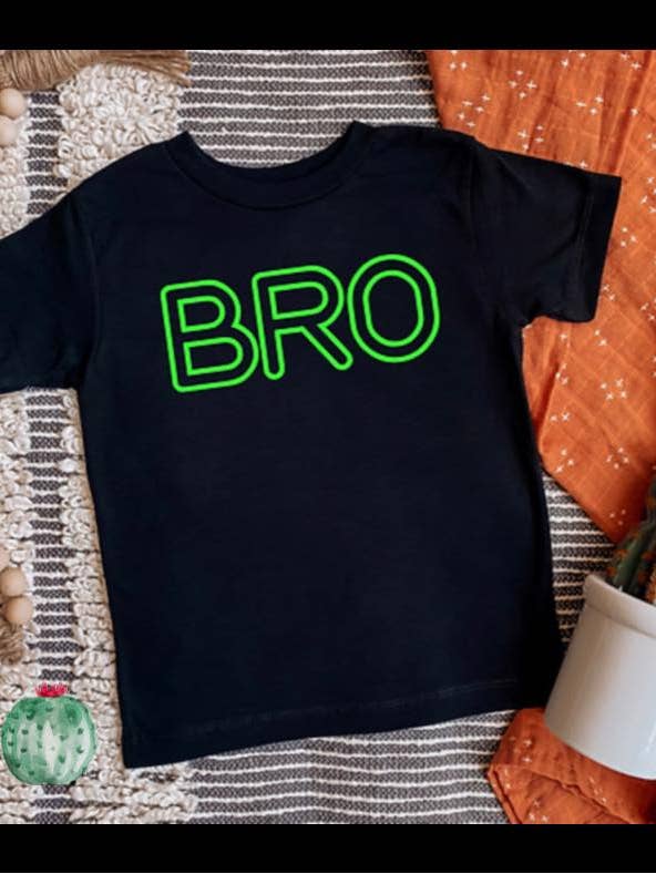 Bro & Sis | T-shirt fluo pour la vente par Bizzy's Wholesale