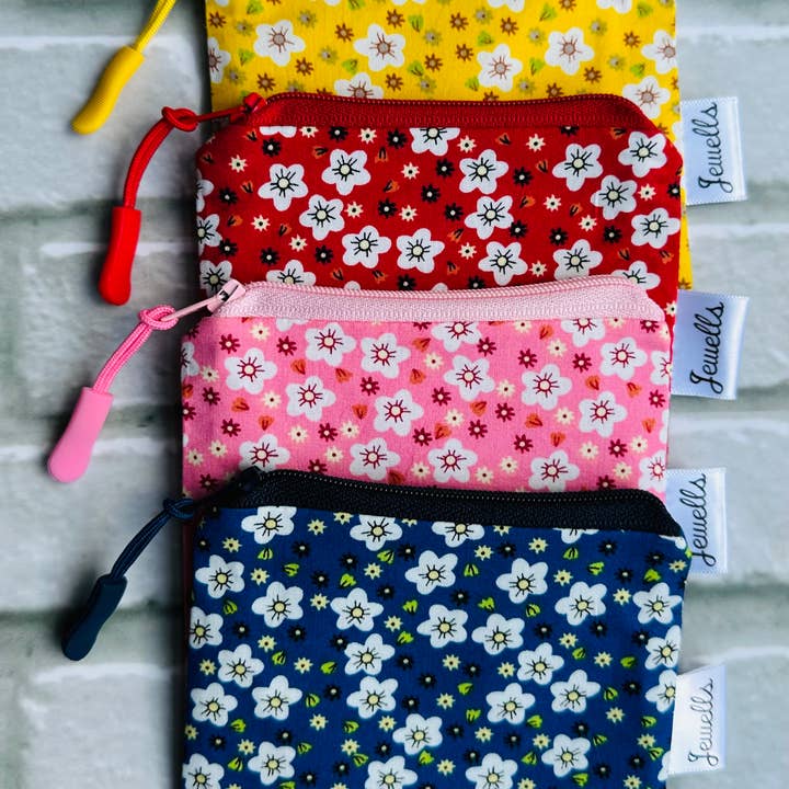 Pochette porte-monnaie en tissu à fleurs Ditsy, débarbouillettes 4 couleurs pour la vente par Jewells