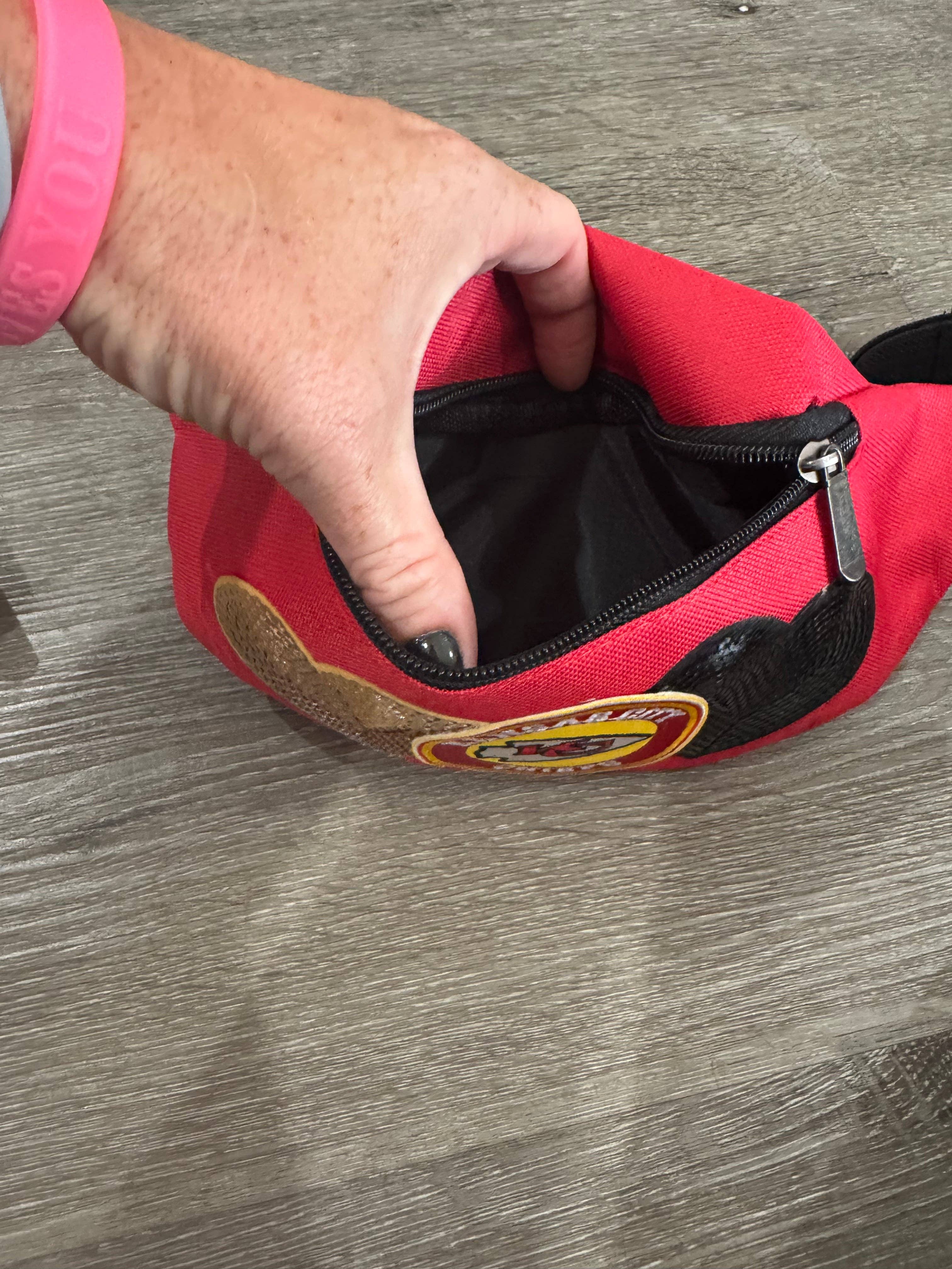 Patchwrx Customs Hat Bar - Wholesale Belt Bag - Women's - Kansas City Chiefs Hearts Canvas Fanny Pack Bag1