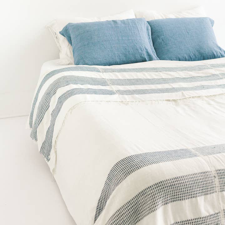 Creative Women - Wholesale Deken - Dotted Deken met 3 panelen | Handgeweven Ethiopisch katoen4