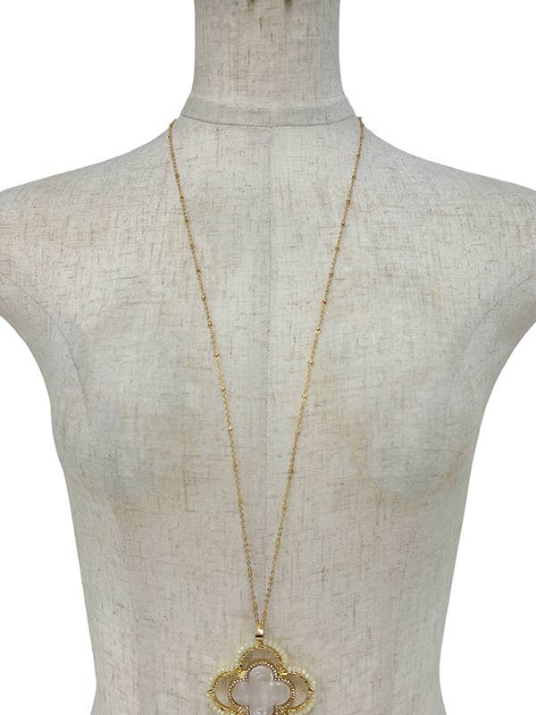 Klöver inramat hänge långt halsband set för wholesale av Andrea Bijoux