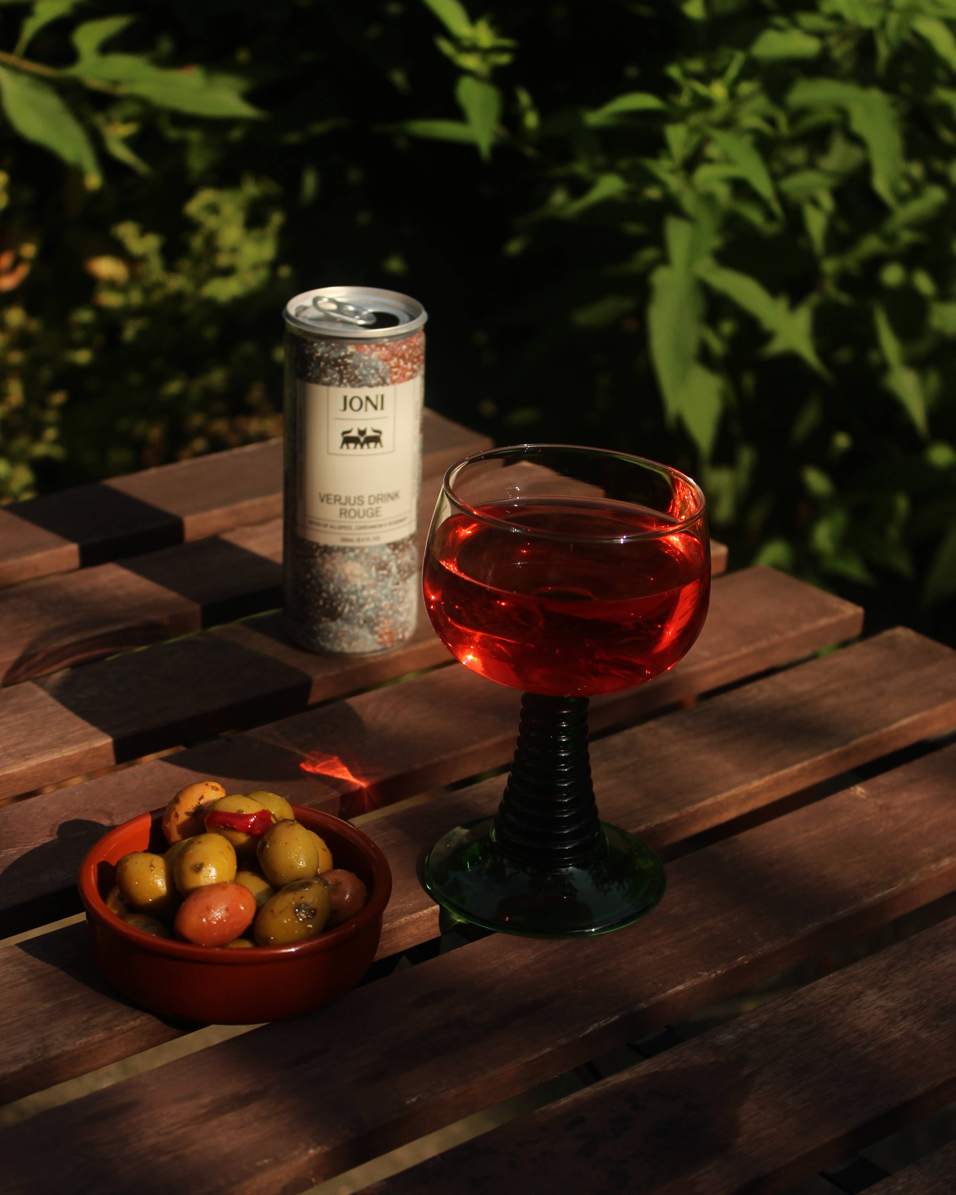 JONI - Wholesale Non-Alcoholic Spirits/Wine/Beer - JONI Rouge1