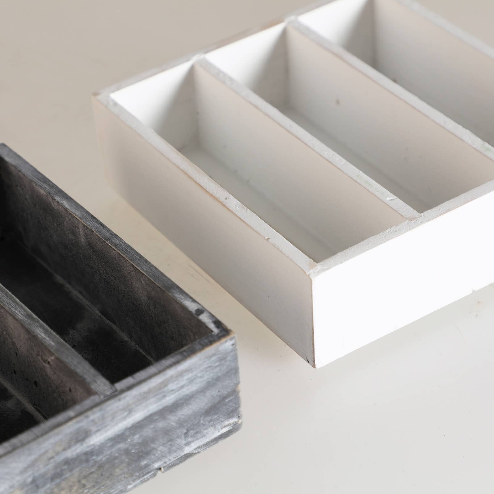 B&B - Wholesale Decorative Tray - Tray, Made of Poplar Wood, In White Color, 16X15X4cm1