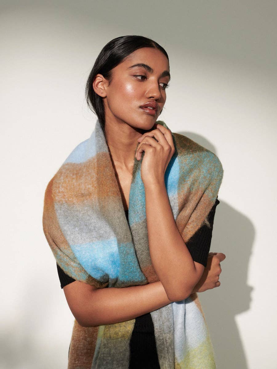 Angels Whisper Accessories - Wholesale Scarf - Women's - Biscuit Checkered Winter Scarf5