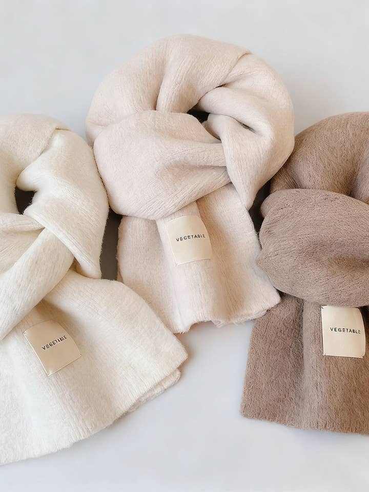 CWASC03204_PLUSH CLOUD SOFT KNIT SCARF for wholesale by NINEXIS