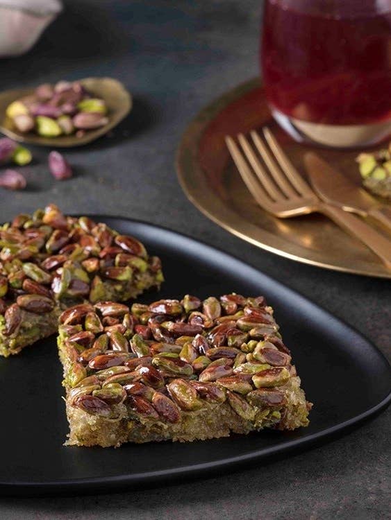 Karakoy Gulluoglu | Turkish Sultani Pistachio Dessert for wholesale by Aladdin