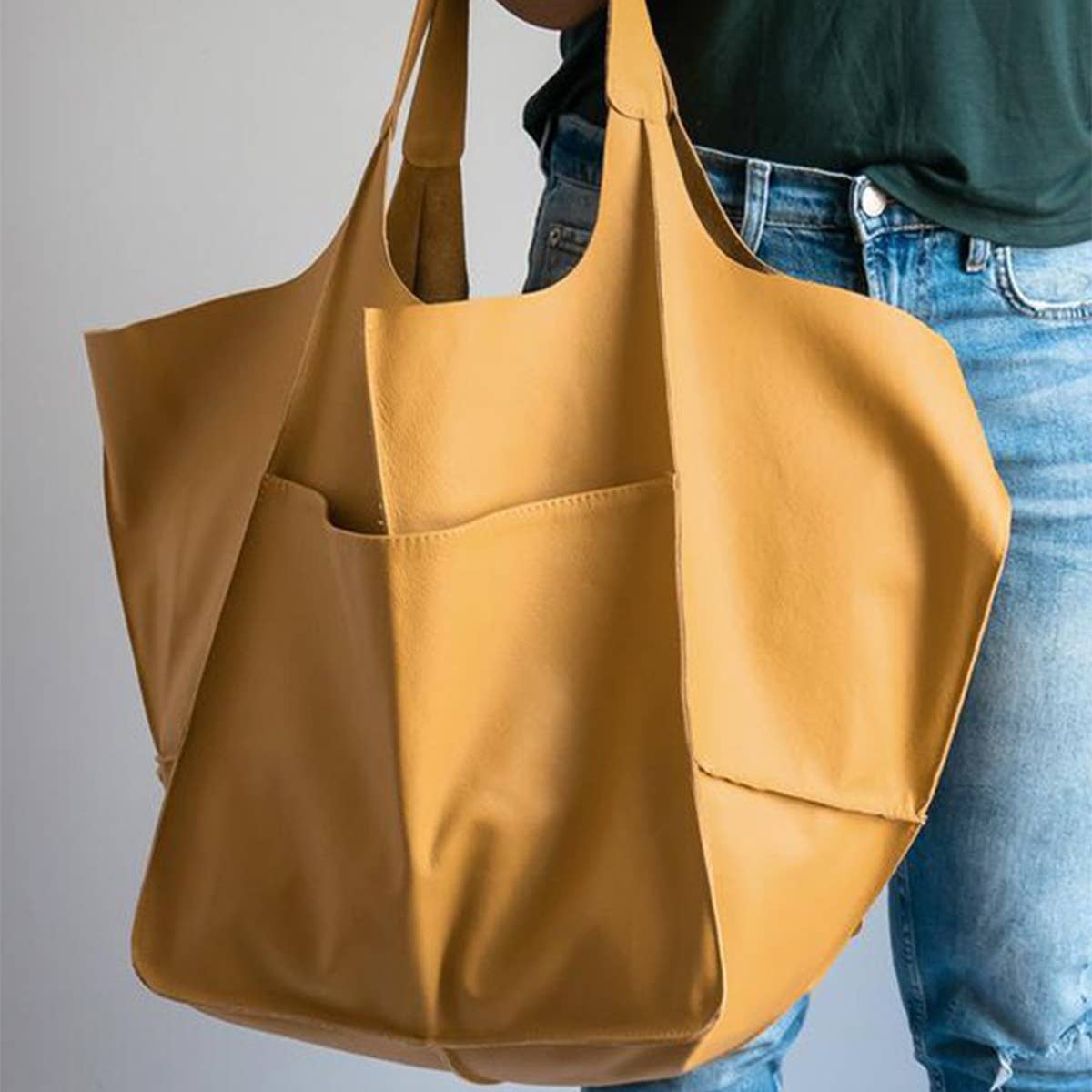 ACCITY - Wholesale Tote Bag - Women's - VINTAGE TOTE BAG WITH SPACIOUS STORAGE CAPACITY_CWAB05585