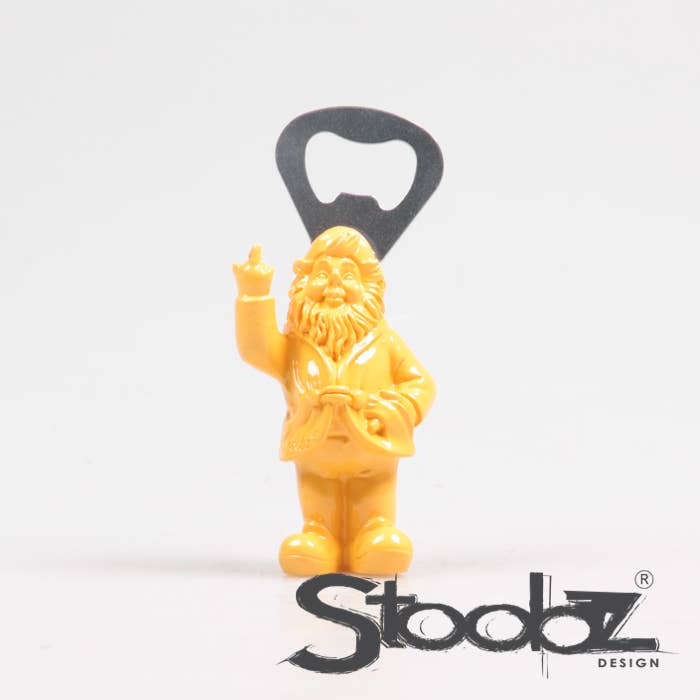 Imhof & Stevens BV - Wholesale Bottle/Wine Opener - BOTTLE OPENER GNOME STANDING 4 CLR ASS R/G/Y/P 8 CM STOOBZ DESIGN5