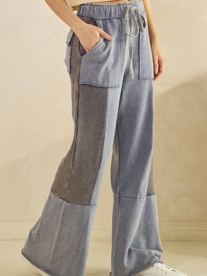 Sage + Fig - Wholesale Pants - Women's - VINTAGE WASHED FLARED PANEL PANTS (SP7618)20