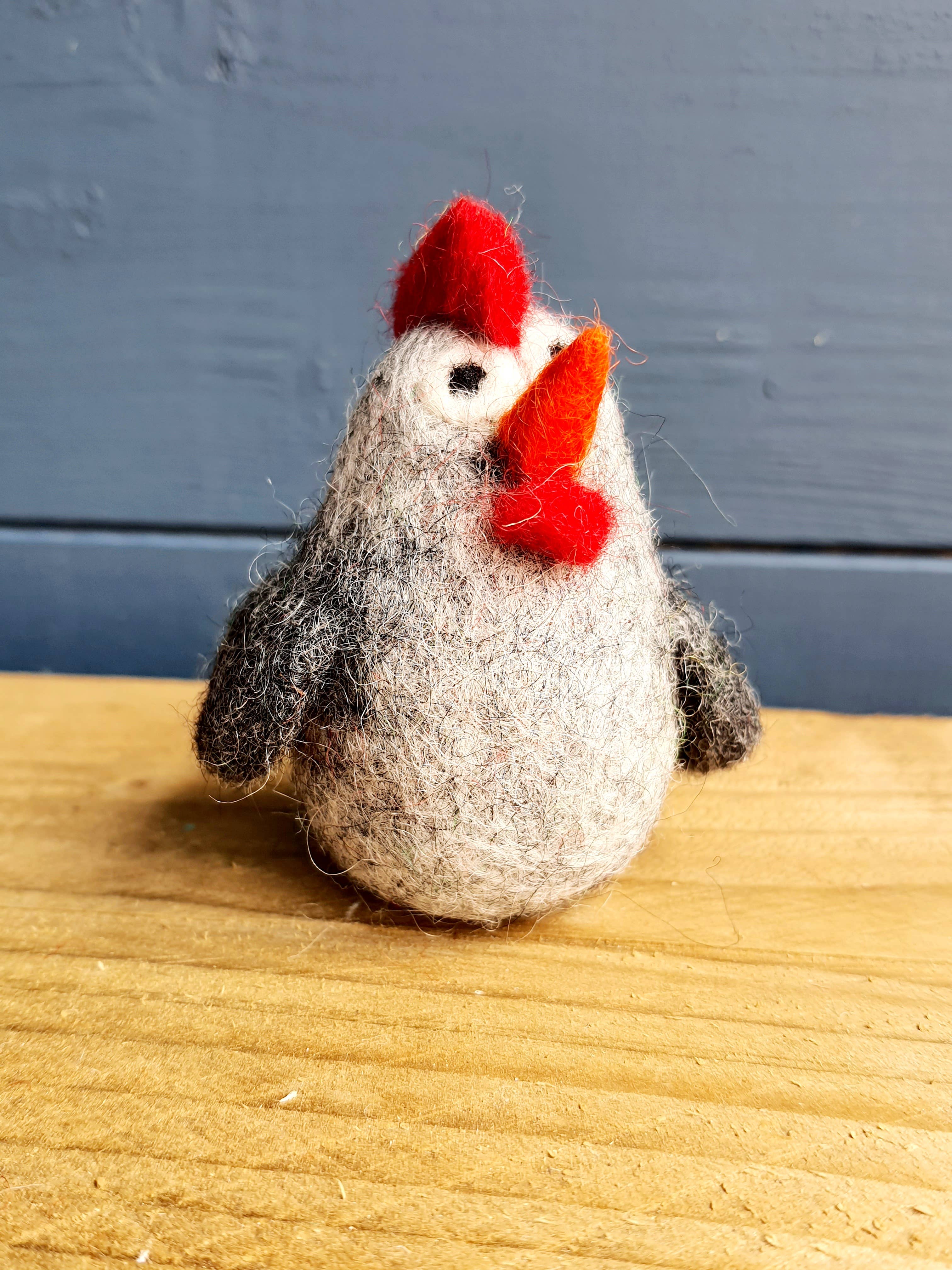 Cool Trade Winds - Vente Décorations de table - Poulets en feutre faits à la main1