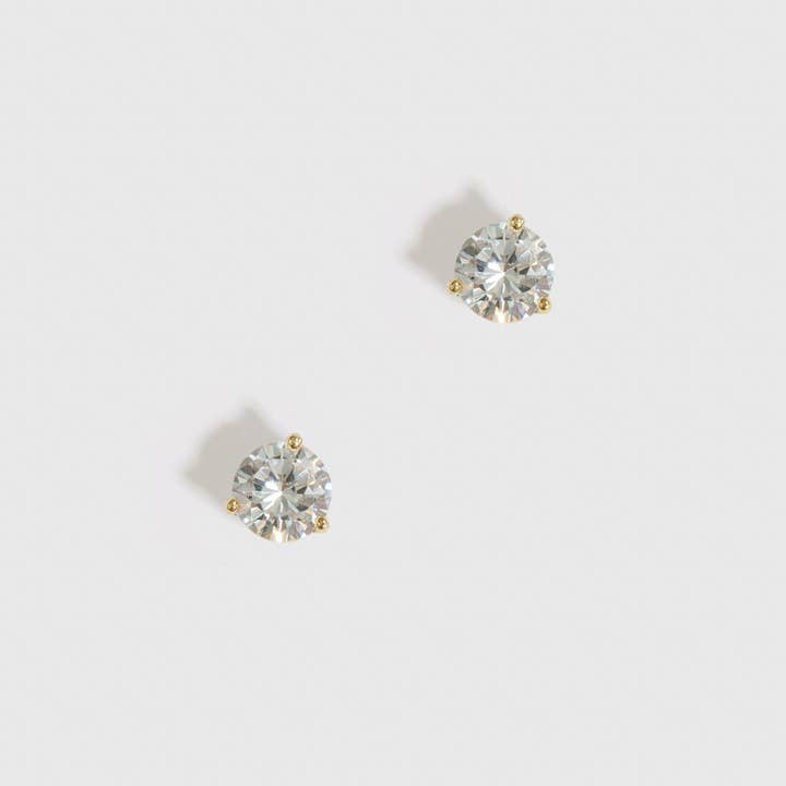 Boucles d'oreilles clous solitaires taille ronde pour la vente par DRAE COLLECTION