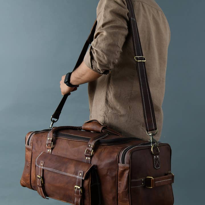 MaheTri LLC - Leather & Lifestyle Goods - Wholesale Weekender bag – men's - Walker Leather Weekender Bag2
