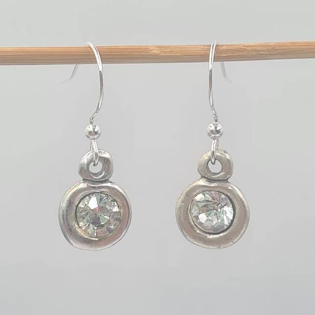 Organiske minimalistiske krystaløreringe for engroshandel hos Volare