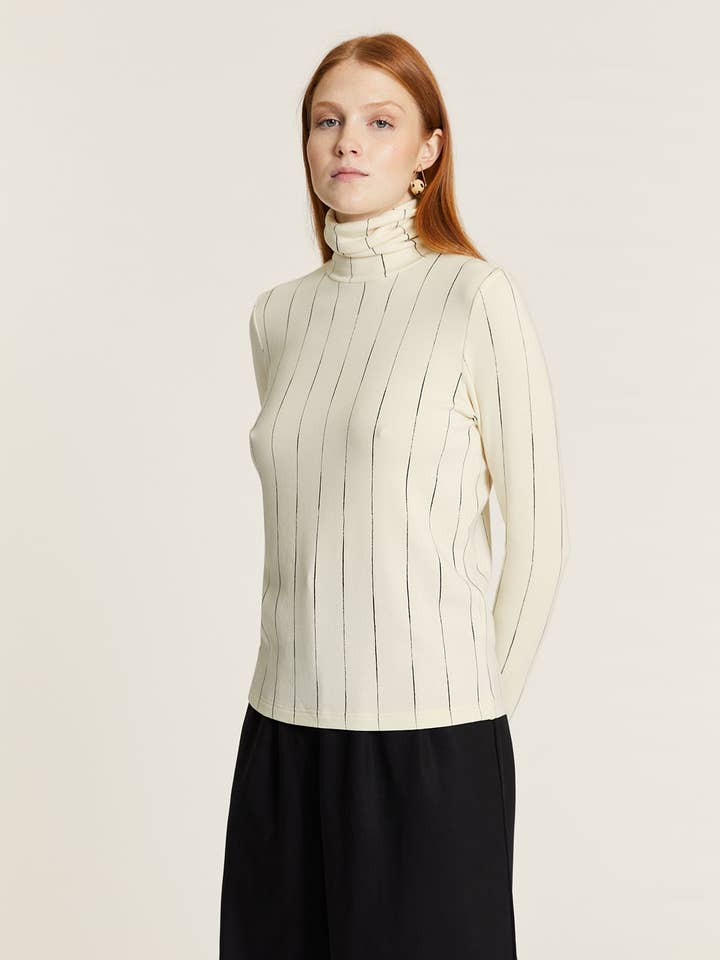 Haut à col roulé à micro-rayures pour la vente par Pepaloves