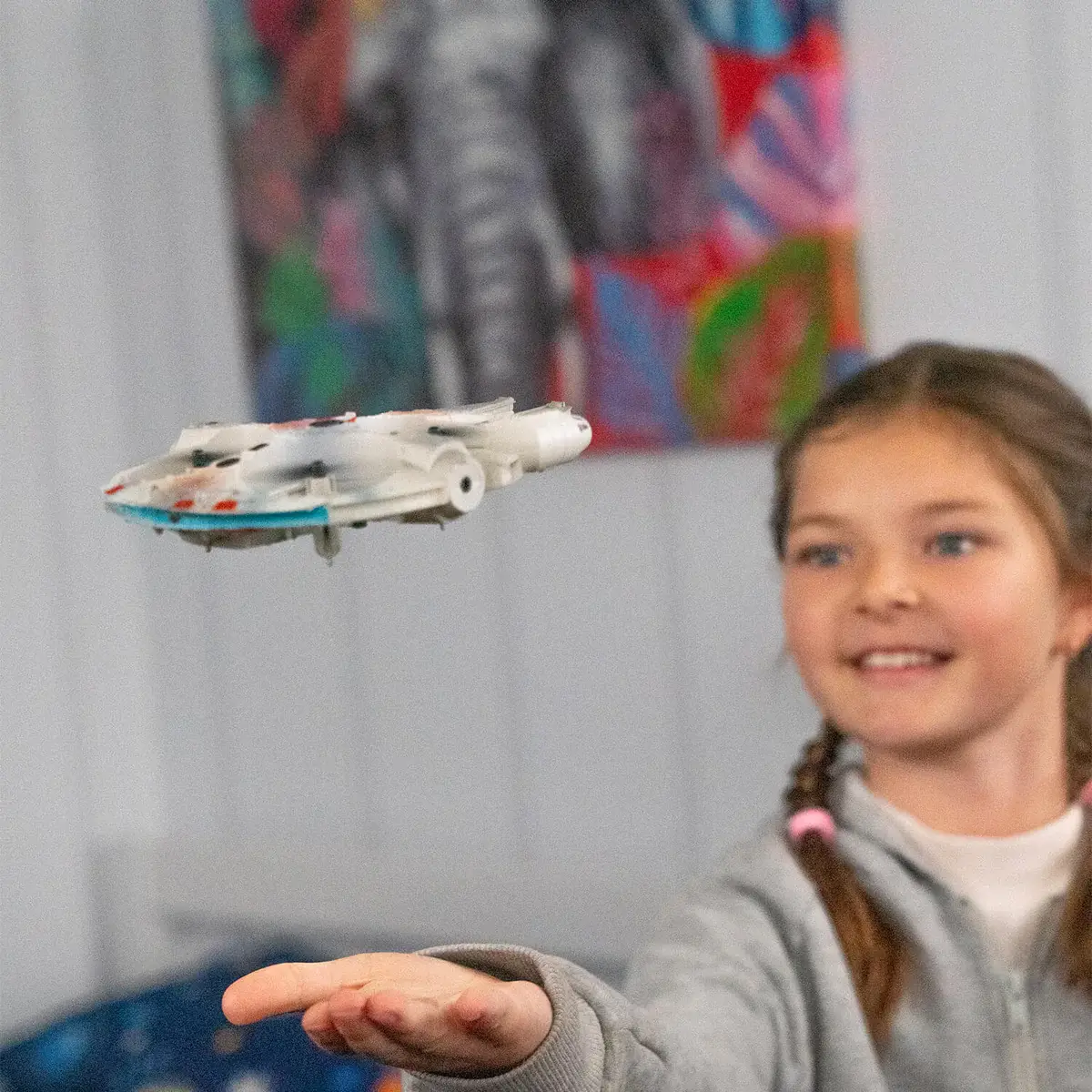 World Tech Toys - Venta al por mayor Avión de juguete - Niños - Dron de Detección de Movimiento del Halcón Milenario de Star Wars5