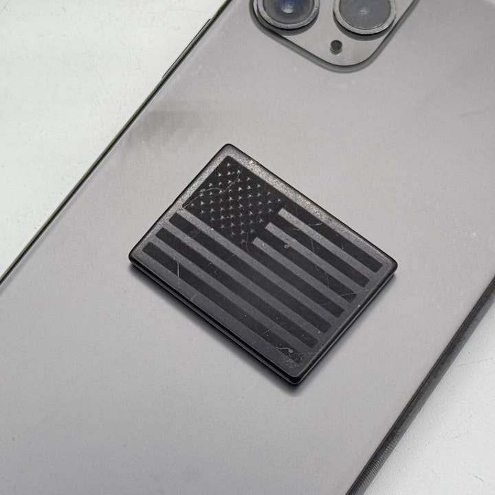 Shungite EMF Cell Phone Tile Engraved -American Flag 40x30MM and other Purchase Wholesale bijuteria em aço inoxidável. Free Returns & Net 60 Terms on Faire trending on Faire.