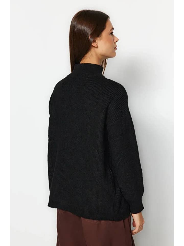 Hoxton Gal – wholesale Knitted jumper – Women′s – Soft-Textured Zip-Up Knit Sweater20