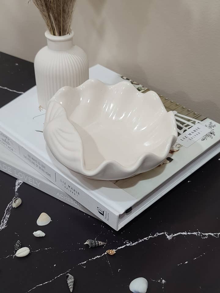 XL Clam shell Tray for wholesale by Sweet 'n' Fab Creationz Interiors