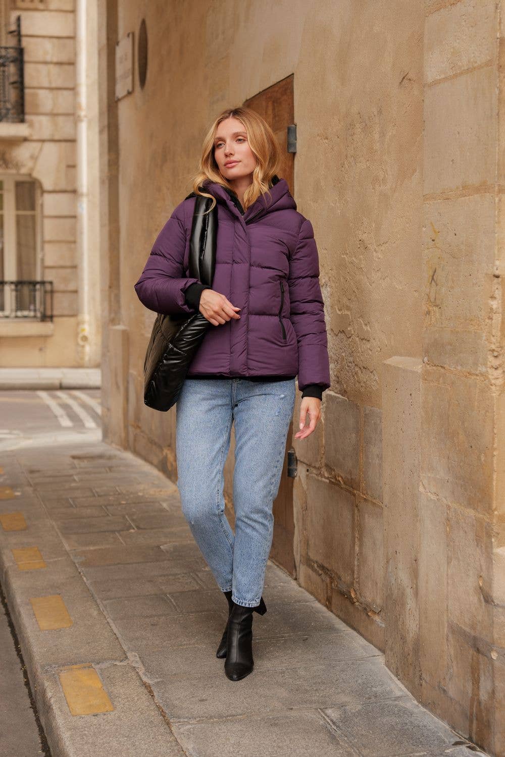 Attrait Paris - Wholesale Puffer Jacket - Women's - Short hooded jacket with side edges29