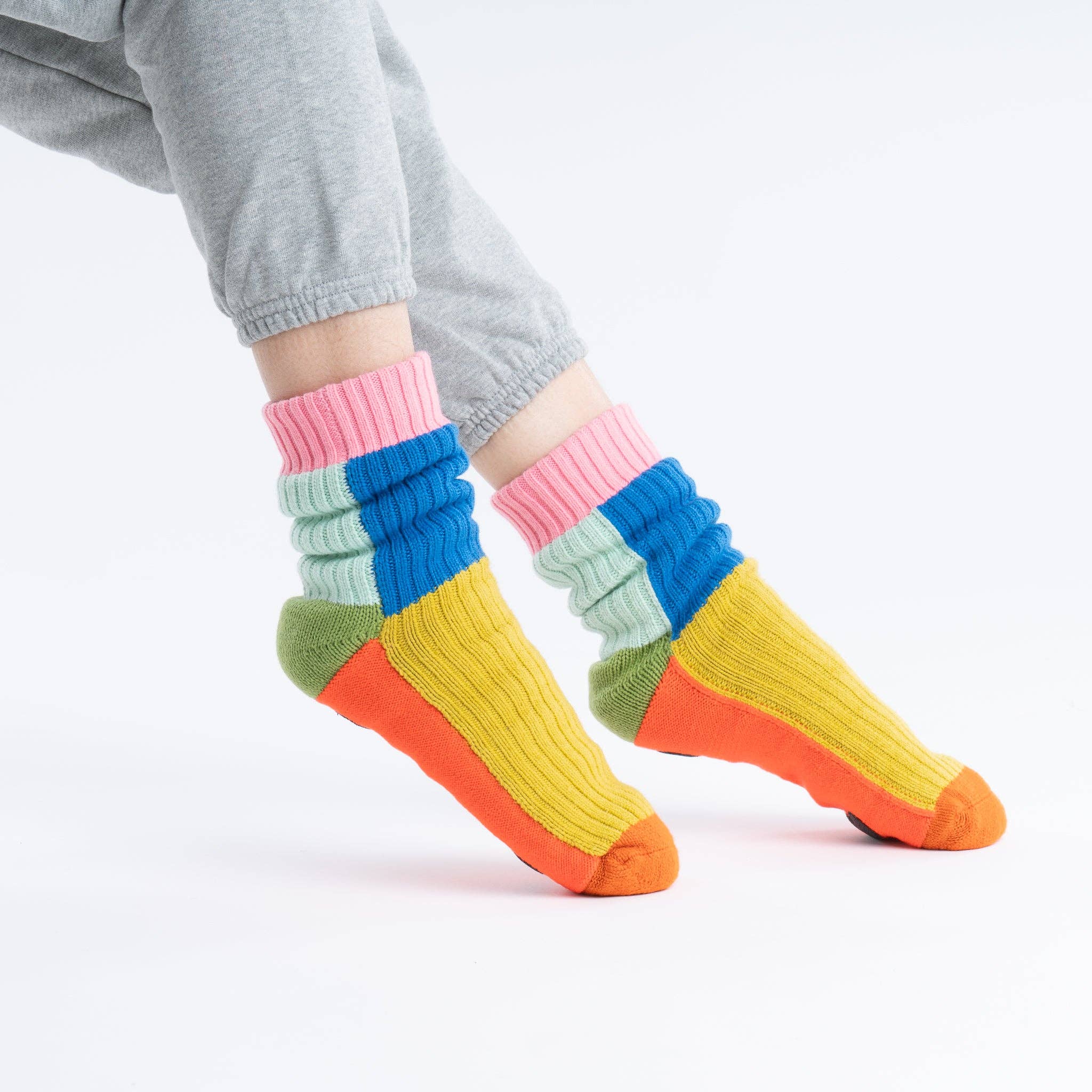 VERLOOP | knits - Wholesale Sock Slippers - Unisex - Kaleidoscope Knit House Socks7