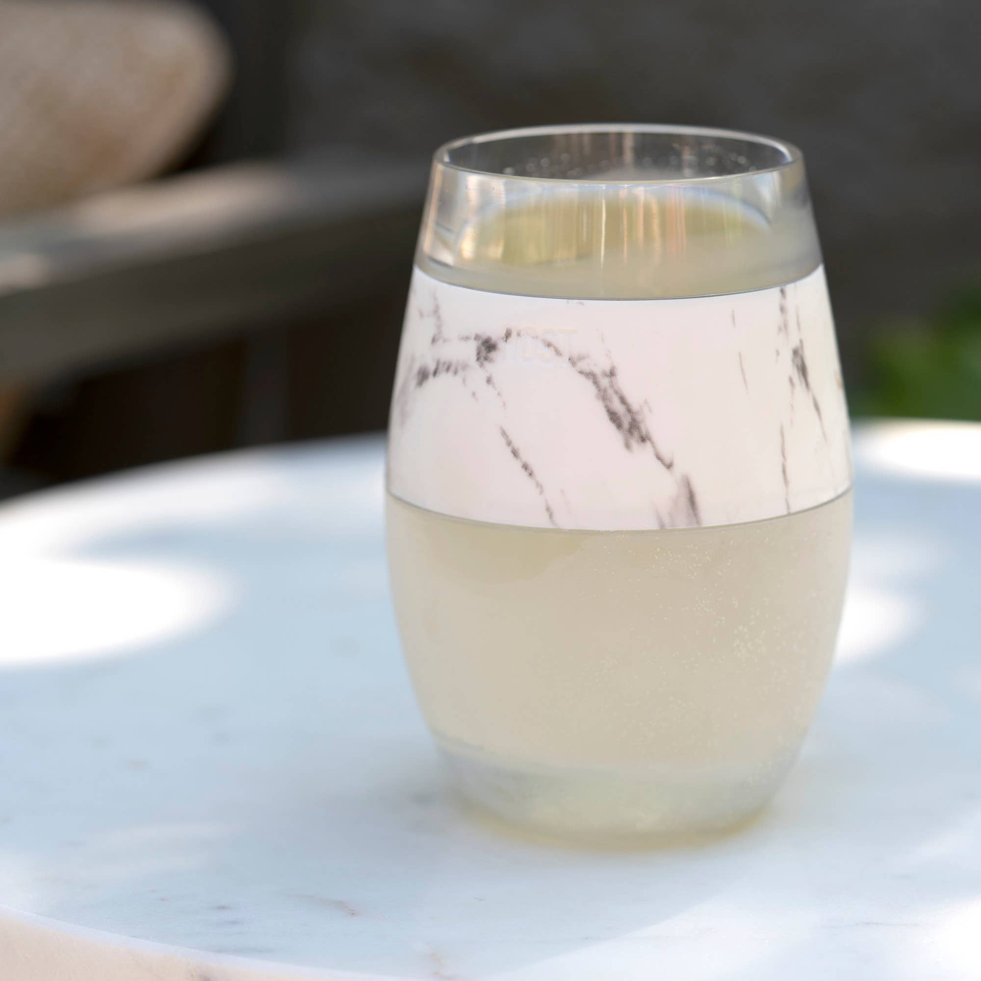 HOST - Vente Verres à vin - Gobelet de Refroidissement Wine FREEZE™ Isolé avec Gel Réfrigérant en Marbre2